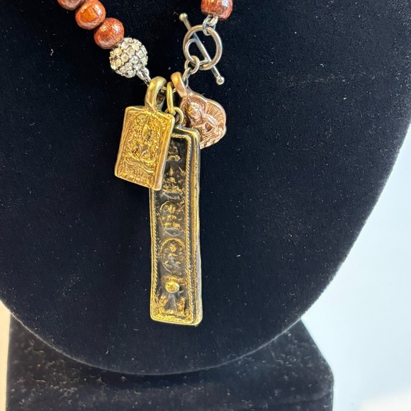 Necklace Buddha Amulet Wood Beads Retired Stella and Dot Design - Picture 3 of 9